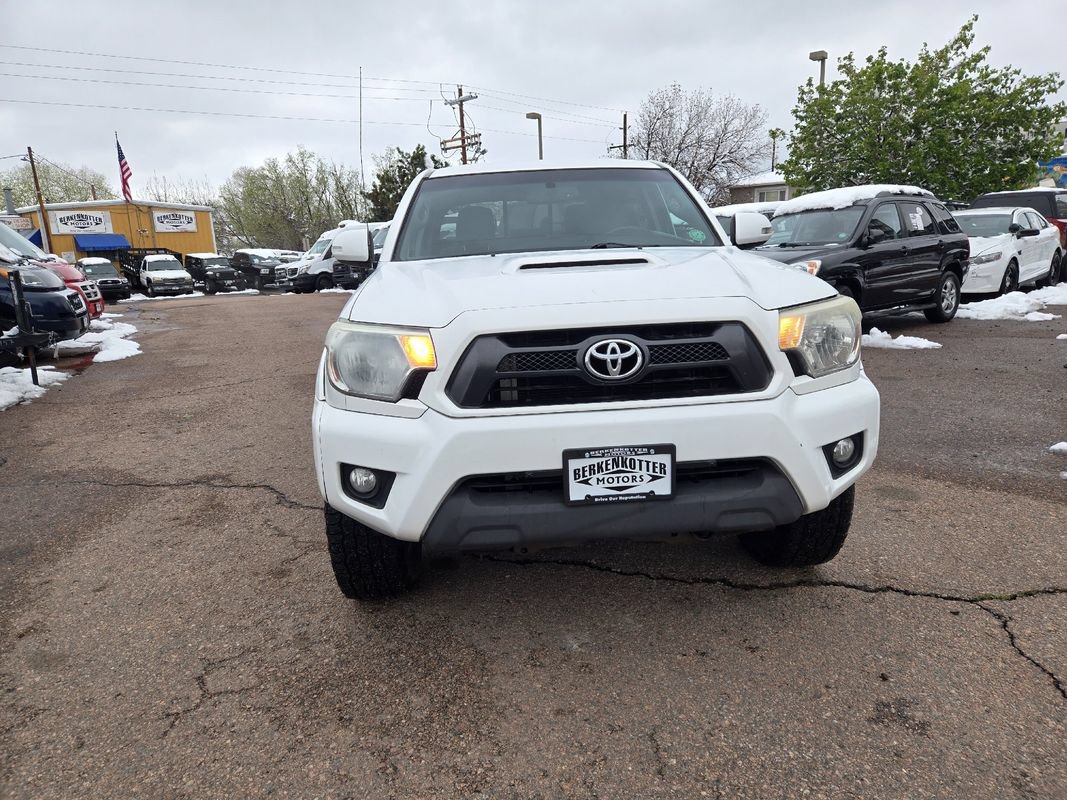 Used 2012 Toyota Tacoma 4x4 Double Cab w/ TRD Sport Pkg image 3