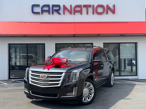 Used 2015 Cadillac Escalade ESV Platinum AWD/4WD image 2