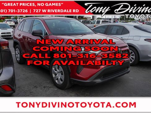 Certified 2025 Toyota RAV4 LE AWD/4WD image 1