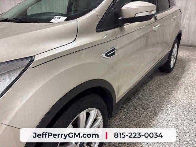 Used 2017 Ford Escape Titanium FWD image 11