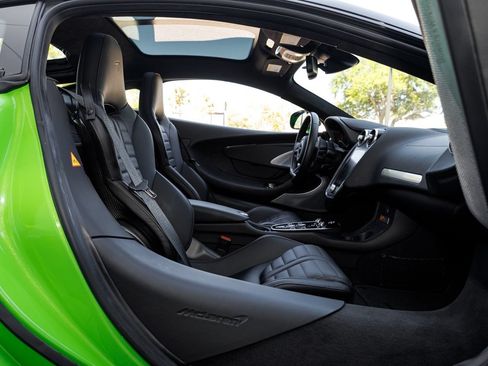 Used 2025 McLaren GTS RWD image 35