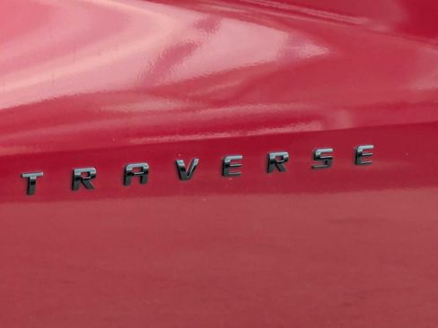 Used 2022 Chevrolet Traverse RS image 11