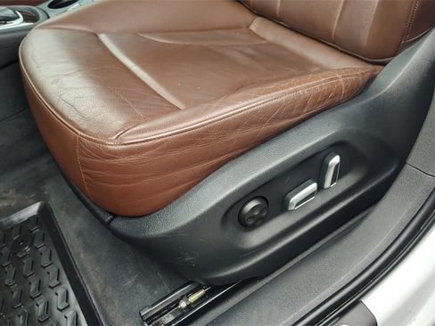 Used 2016 Audi Q3 2.0T Prestige w/ Prestige Package image 12