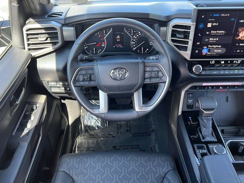 Used 2025 Toyota Tundra SR5 w/ SR5 Premium Package AWD/4WD image 12
