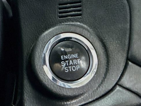 Used 2024 Subaru Outback Premium AWD/4WD image 20
