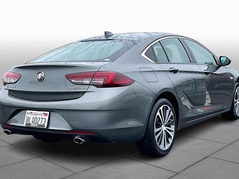 Used 2018 Buick Regal Essence image 12