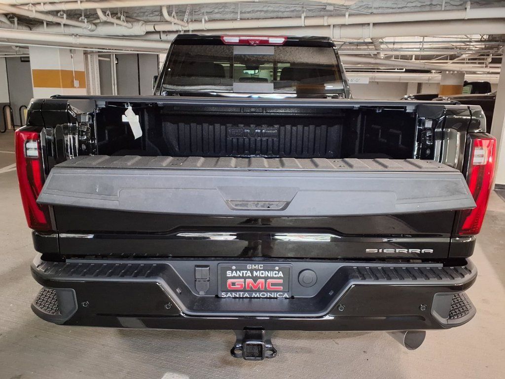 New 2026 GMC Sierra 2500 Denali w/ Max Trailering Package AWD/4WD image 9