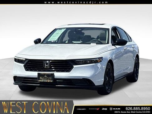 Used 2025 Honda Accord SE image 4