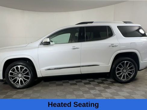 Used 2023 GMC Acadia Denali image 8