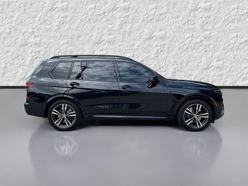 Used 2024 BMW X7 xDrive40i w/ M Sport Package AWD/4WD image 2