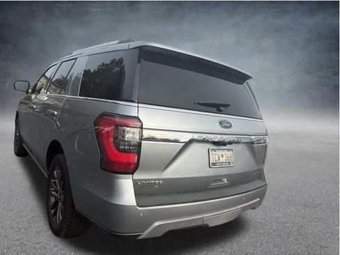 Used 2021 Ford Expedition Limited image 9