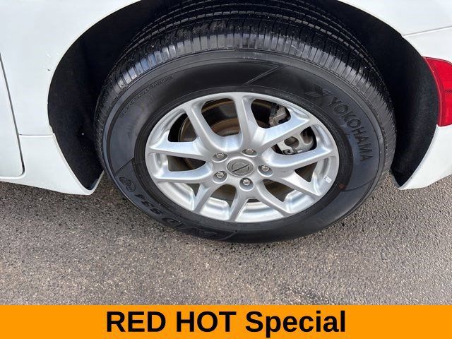 Used 2023 Chrysler Pacifica Touring-L FWD image 42