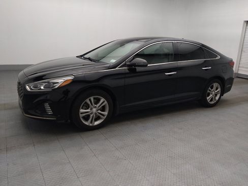Used 2019 Hyundai Sonata Limited w/ Ultimate Package 04 FWD image 2