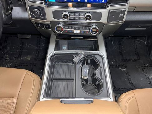 Used 2022 Ford F250 Lariat w/ Lariat Value Package image 15