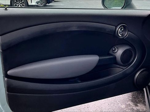 Used 2011 MINI Cooper Convertible FWD image 20