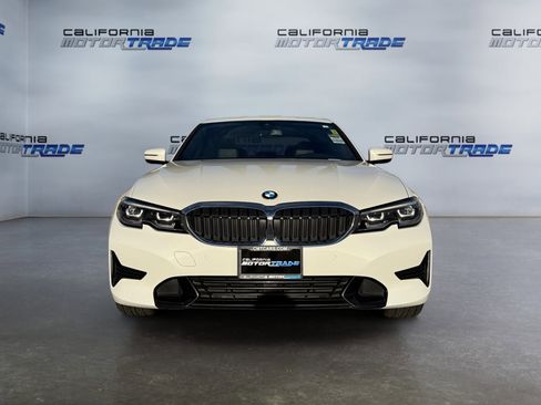 Used 2019 BMW 330i Sedan w/ Convenience Package image 2