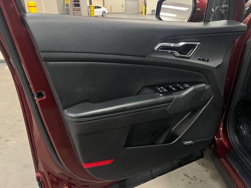 Used 2023 Kia Sportage SX FWD image 11