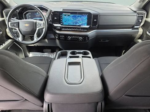 Used 2025 Chevrolet Silverado 1500 LT RWD image 24