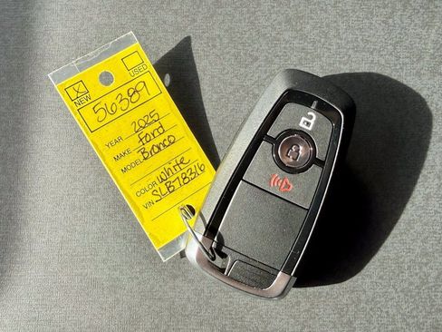 New 2025 Ford Bronco 4-Door image 34