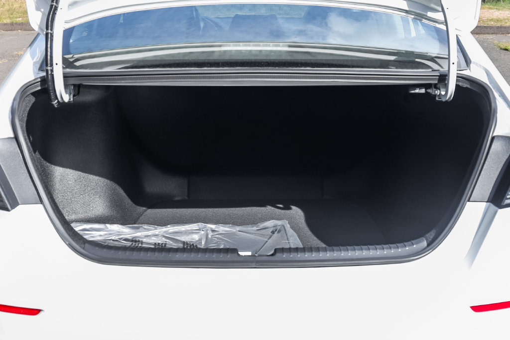 New 2026 Honda Accord LX image 9