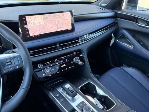 New 2026 INFINITI QX60 Sport w/ Dark Cargo Package image 10