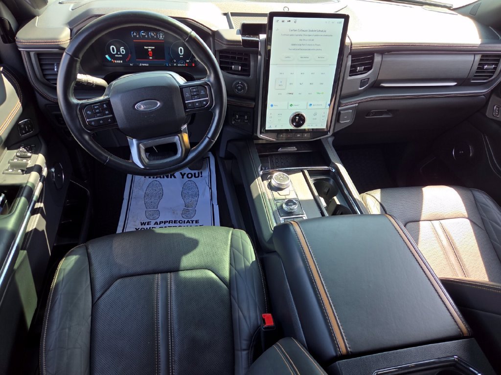 Used 2024 Ford Expedition Platinum AWD/4WD image 11