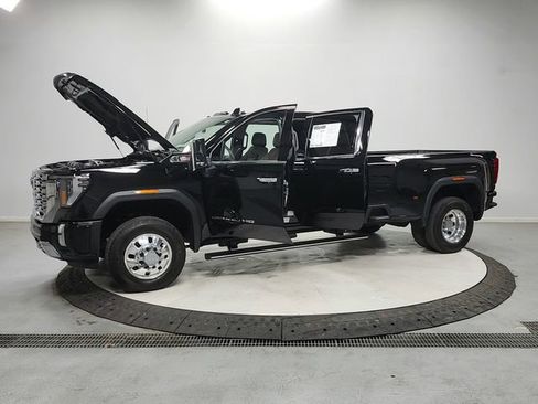 Used 2025 GMC Sierra 3500 Denali w/ Denali Reserve Package AWD/4WD image 11