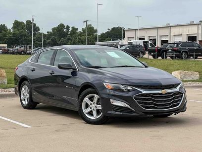 Used 2025 Chevrolet Malibu LS