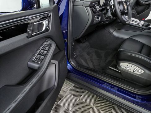 New 2026 Porsche Macan Turbo AWD/4WD image 8