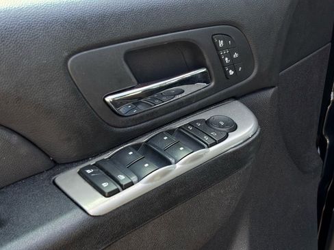 Used 2013 Chevrolet Silverado 1500 LTZ w/ LTZ Plus Package AWD/4WD image 18