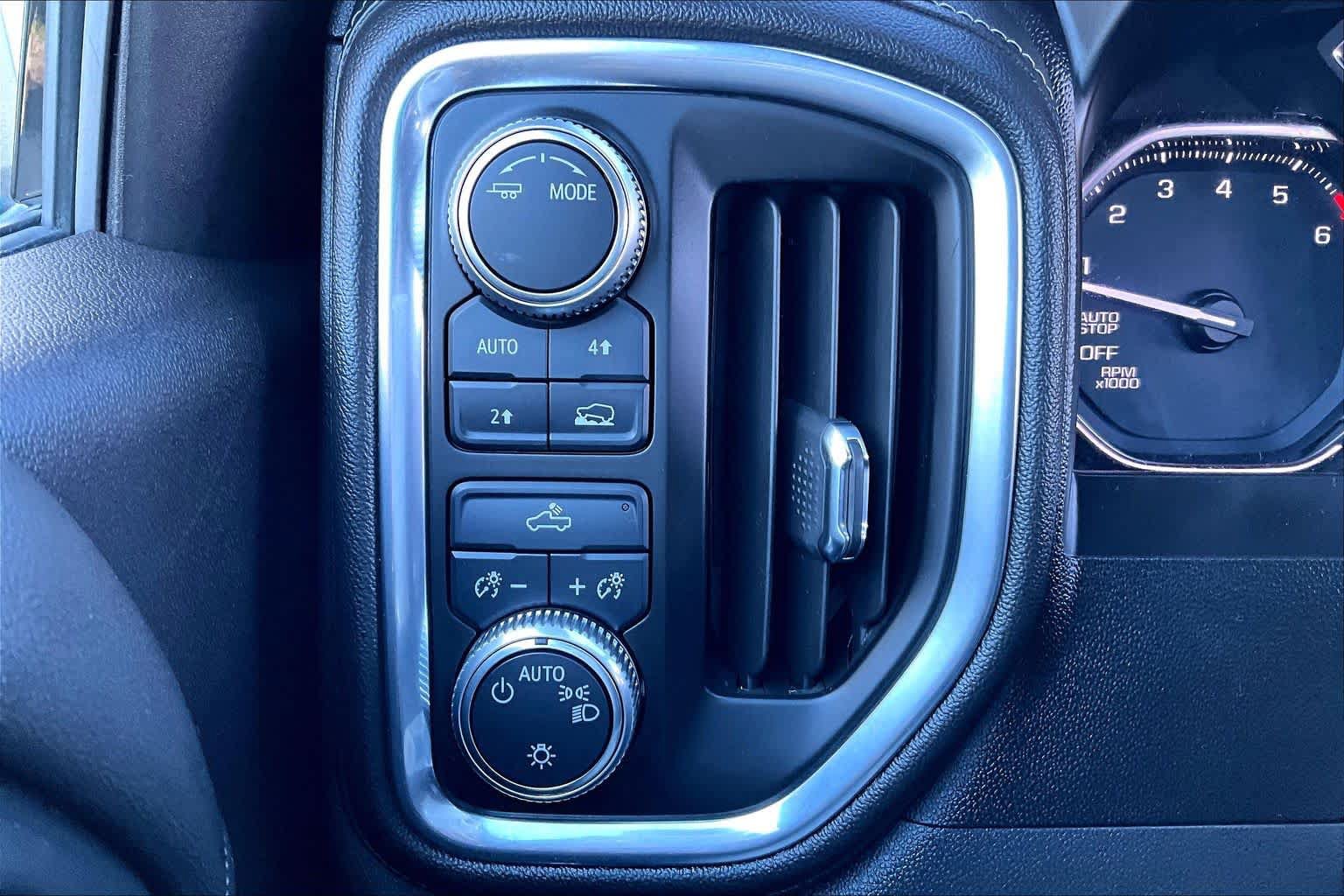 Used 2020 GMC Sierra 1500 SLE w/ Remote Start Package AWD/4WD image 35