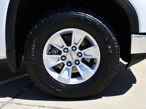 Used 2026 GMC Sierra 1500 Pro w/ Pro Value Package AWD/4WD image 4