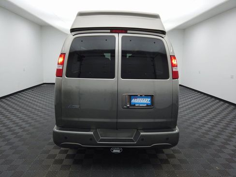 Used 2020 Chevrolet Express 2500 Extended w/ Enhanced Convenience Package image 4