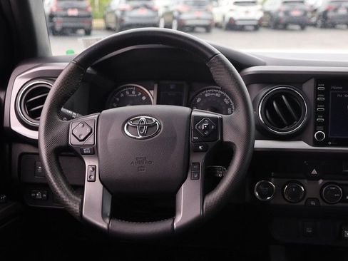 Used 2021 Toyota Tacoma TRD Off-Road AWD/4WD image 23