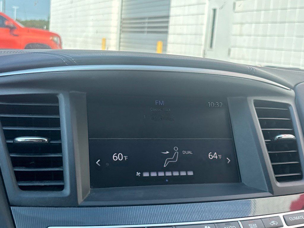 Used 2018 INFINITI QX60 Luxe AWD/4WD image 12