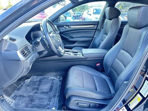Used 2019 Honda Accord Sport image 12