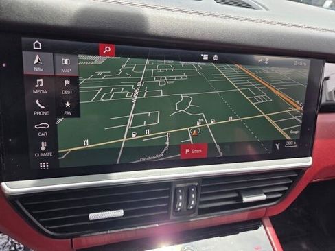 Used 2019 Porsche Cayenne AWD/4WD image 8
