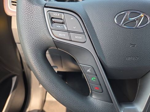 Used 2019 Hyundai Santa Fe XL SE image 25