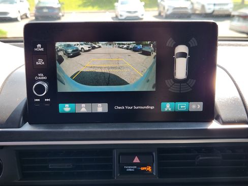 Certified 2024 Honda Pilot Touring image 14