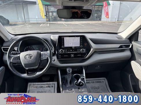 Used 2021 Toyota Highlander XLE image 42