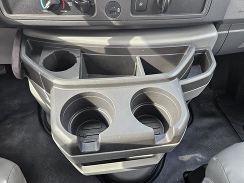 Used 2022 Ford E-450 and Econoline 450 Super Duty w/ Power Windows & Locks Group RWD image 39