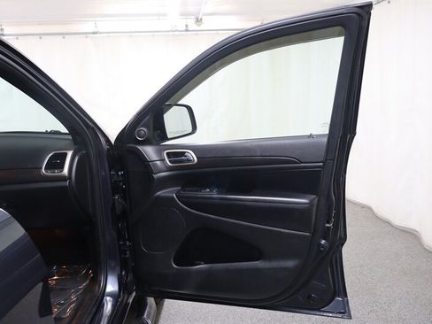 Used 2015 Jeep Grand Cherokee Altitude AWD/4WD image 22