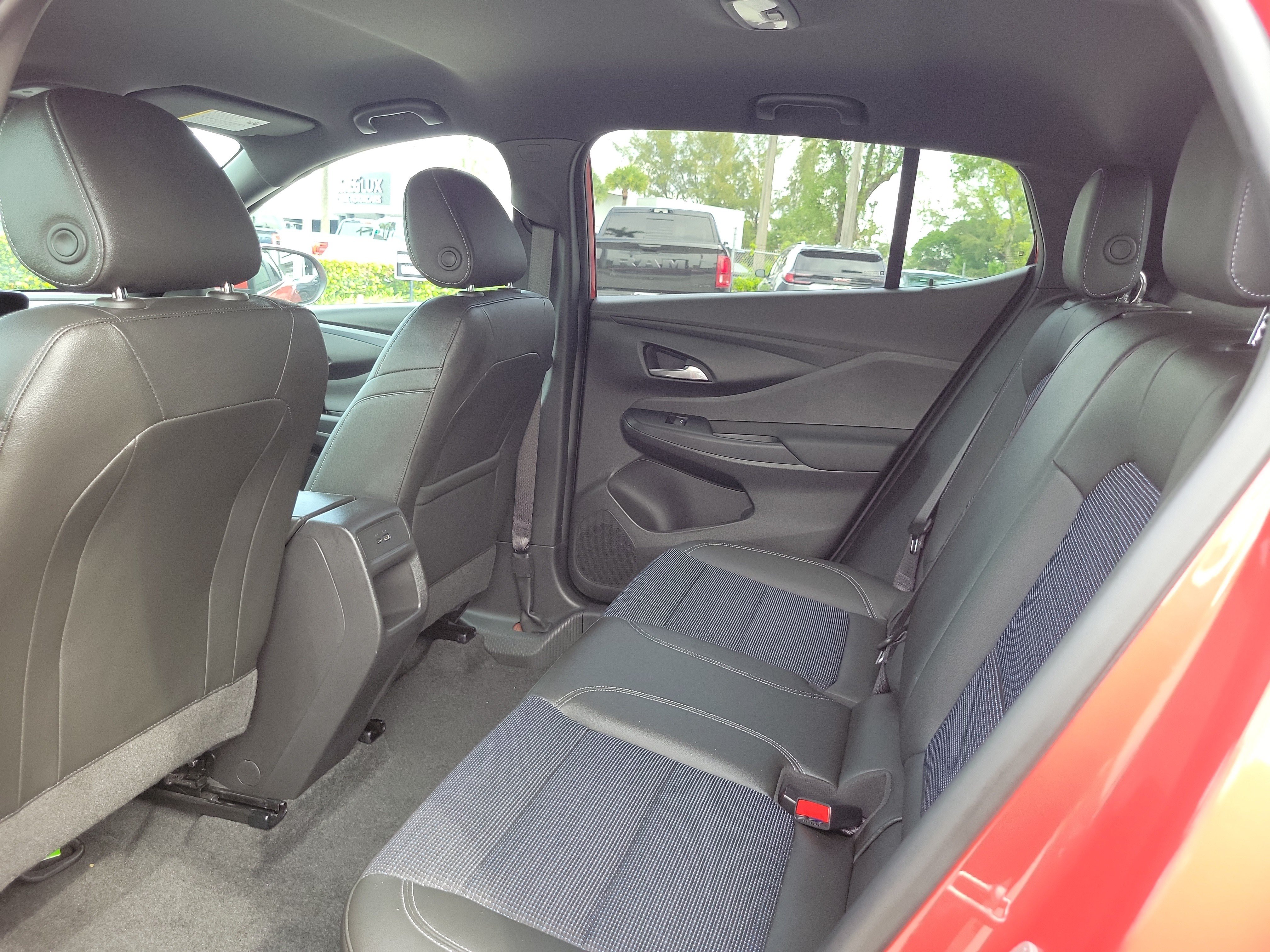 Used 2024 Buick Envista Preferred w/ Convenience I Package FWD image 13