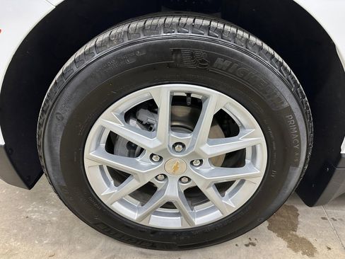 Certified 2024 Chevrolet Equinox LT image 36