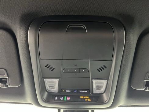 Used 2024 Chevrolet Blazer RS w/ Enhanced Convenience Package image 19