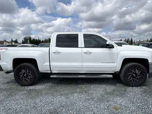 Used 2017 Chevrolet Silverado 1500 LT w/ All Star Edition AWD/4WD image 9