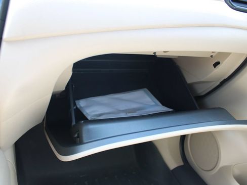Used 2017 Nissan Rogue S FWD image 51