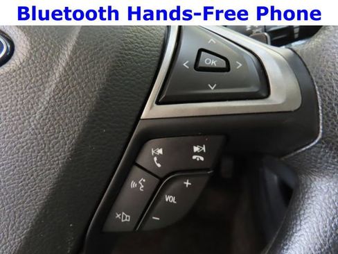 Used 2018 Ford Fusion SE w/ Fusion SE Technology Package image 16