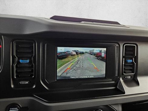 Used 2022 Ford Bronco Black Diamond AWD/4WD image 12