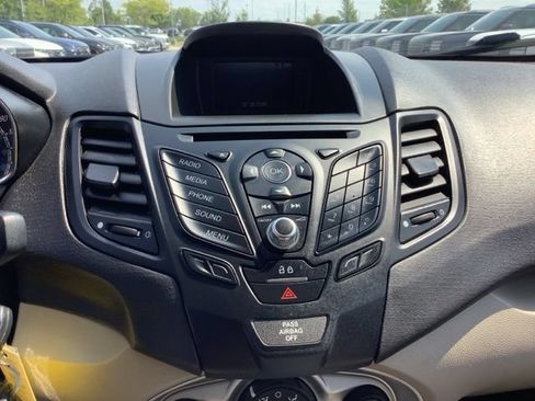 Used 2019 Ford Fiesta SE FWD image 30